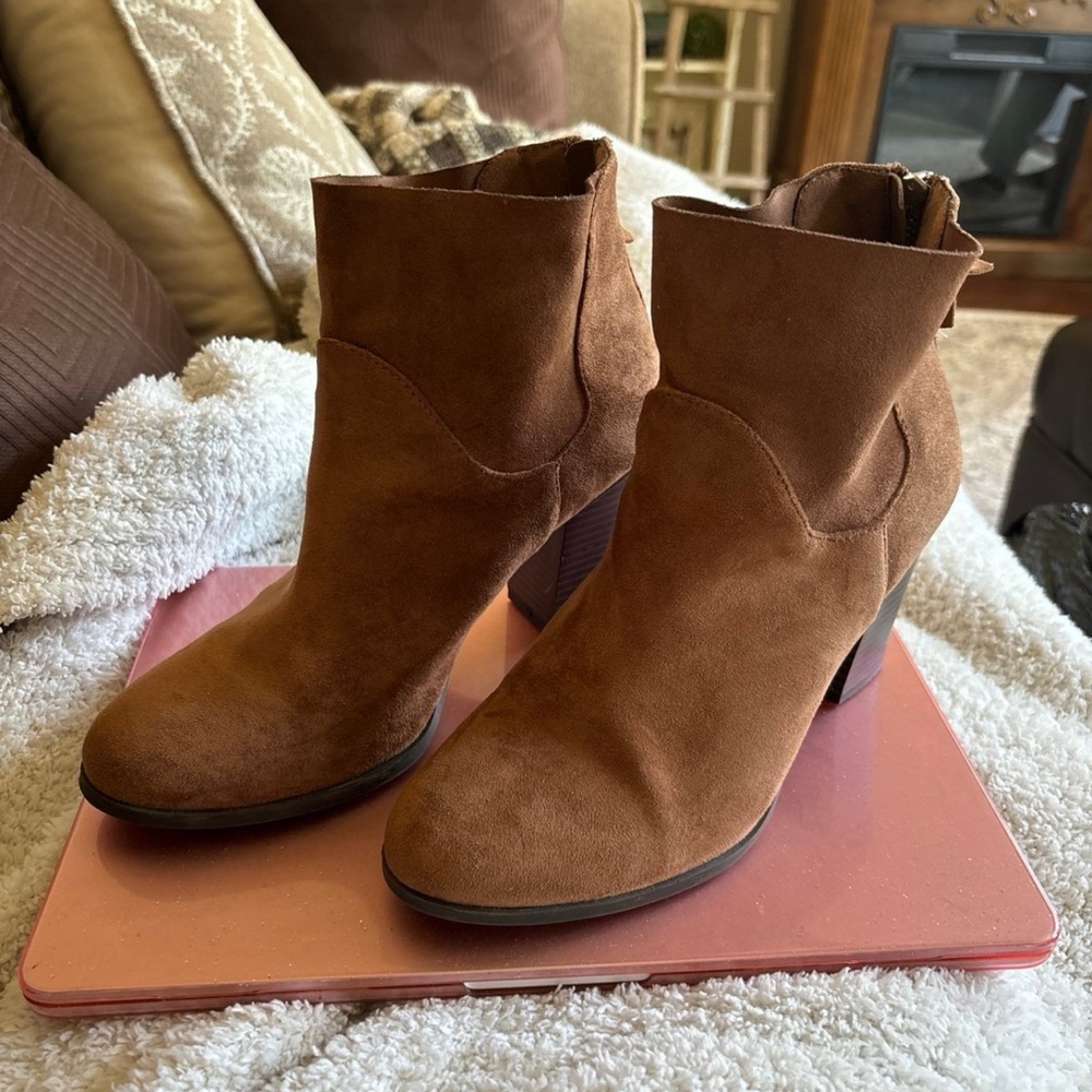 Brash ankle boots